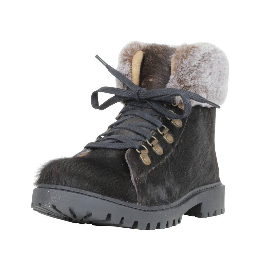 Turbulent Boots